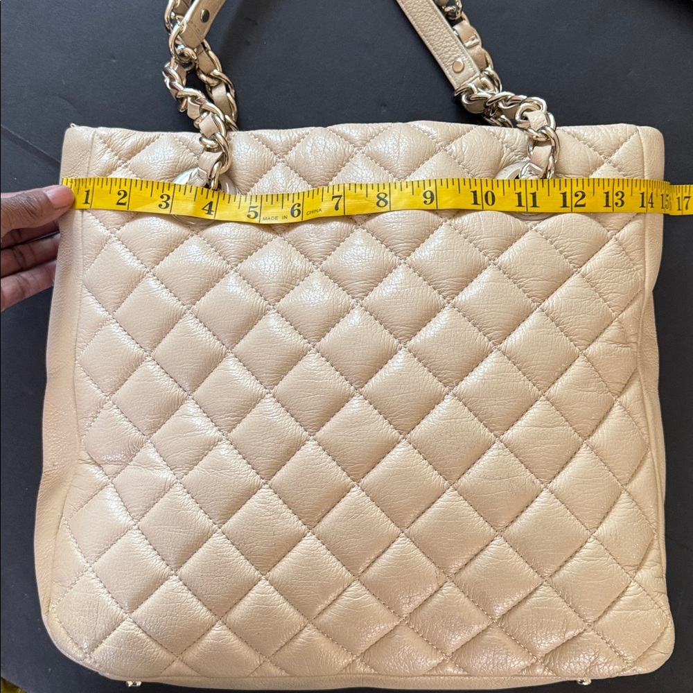 Large Kate Spade Quilted Leather Tote Bag - Picture 10 of 17